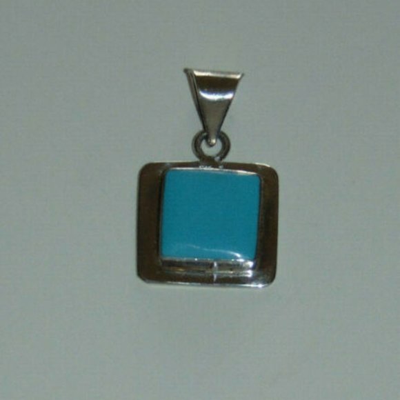 VTG. TURQUOISE STERLING SLEEPING BEAUTY PENDANT - Picture 1 of 2